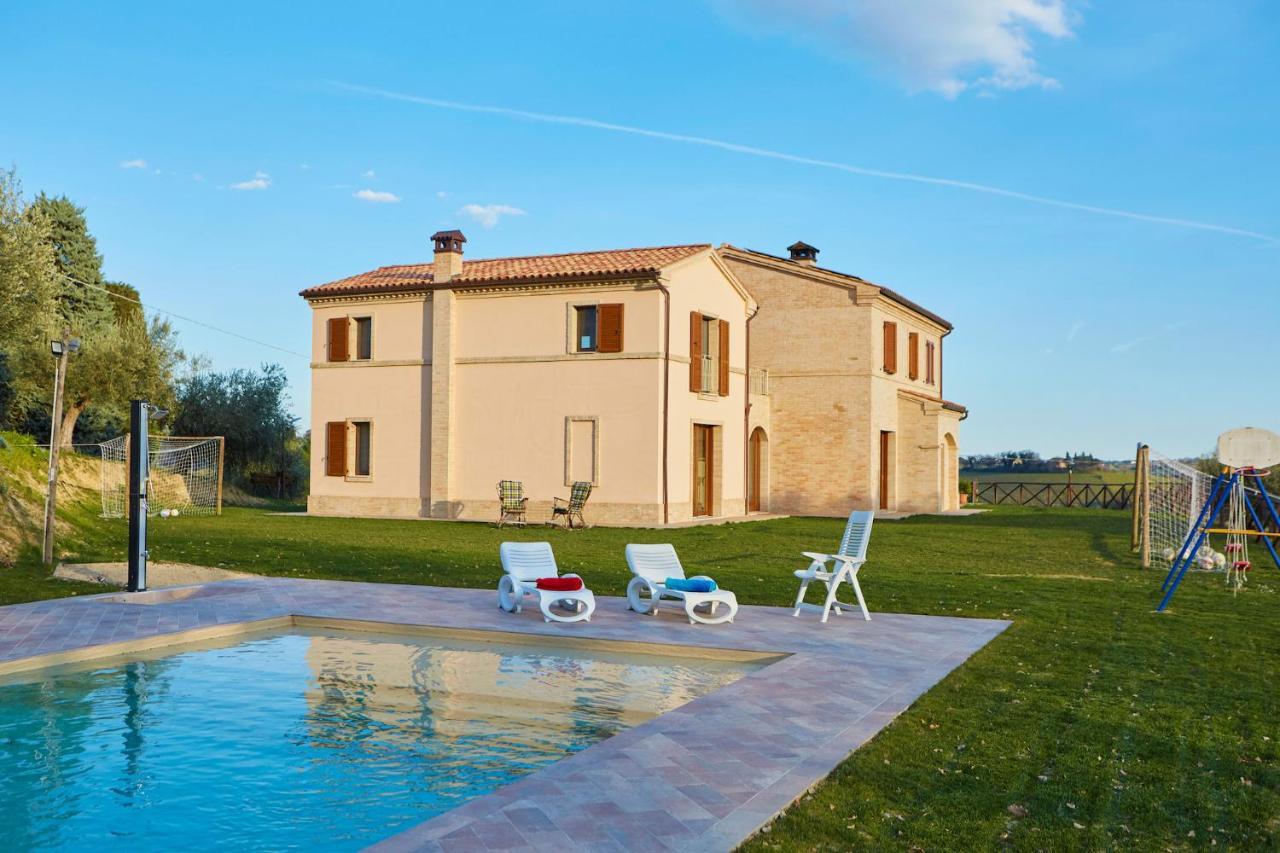 Agriturismo Nido Delle Rondini Macerata Exterior photo
